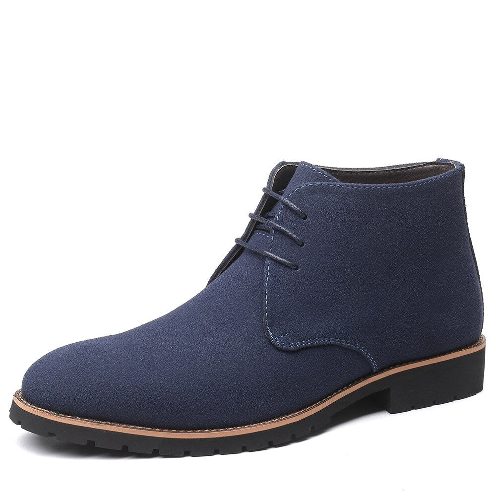 Laurens | Leren schoenen voor mannen van rundsuèdeleer in de kleur Zwart voor heren in stijl ideaal voor de lente.
