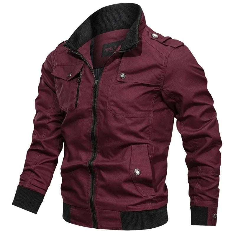 Zomerjas voor heren, perfect voor een trendy motorfietsstijl in diverse outfits. Ideaal voor lente en zomer, met een modieus en comfortabel ontwerp. Maattabel (cm): M - borst 104, lengte 66, schouder 44, mouwen 63.5 | L - borst 108, lengte 68, schouder 45.2, mouwen 65 | XL - borst 112, lengte 70, schouder 46.4, mouwen 66.5 | 2XL - borst 116, lengte 72, schouder 47.6, mouwen 68 | 3XL - borst 120, lengte 74, schouder 48.8, mouwen 69.5 | 4XL - borst 124, lengte 76, schouder 50, mouwen 71