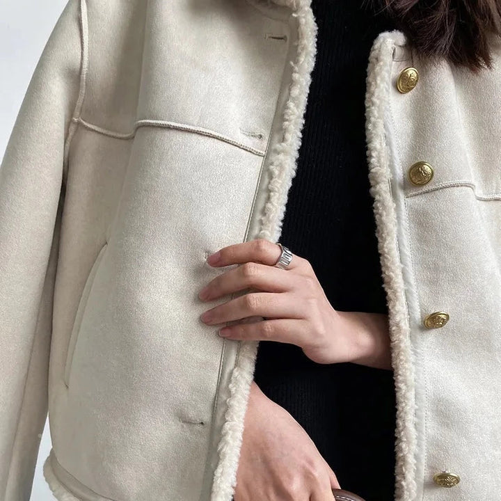 Lola | Luxe fleece jas in de kleur Bruin voor dames in stijl ideaal voor de herfst.