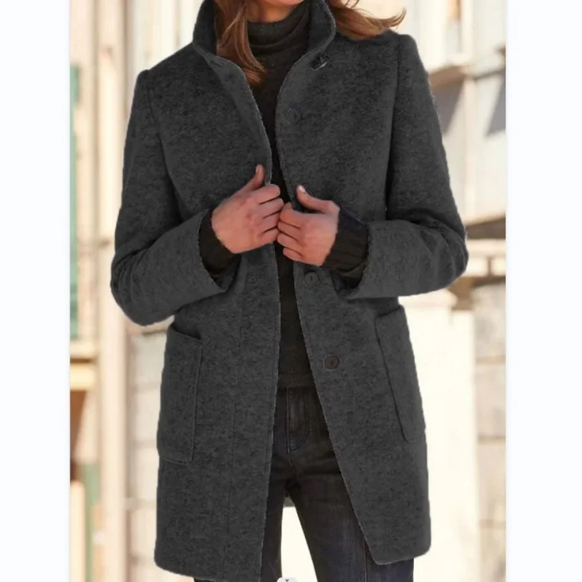 Lotte | Winddichte damesmantel met opstaande kraag in de kleur Zwart voor dames in Outdoor stijl ideaal voor de herfst.