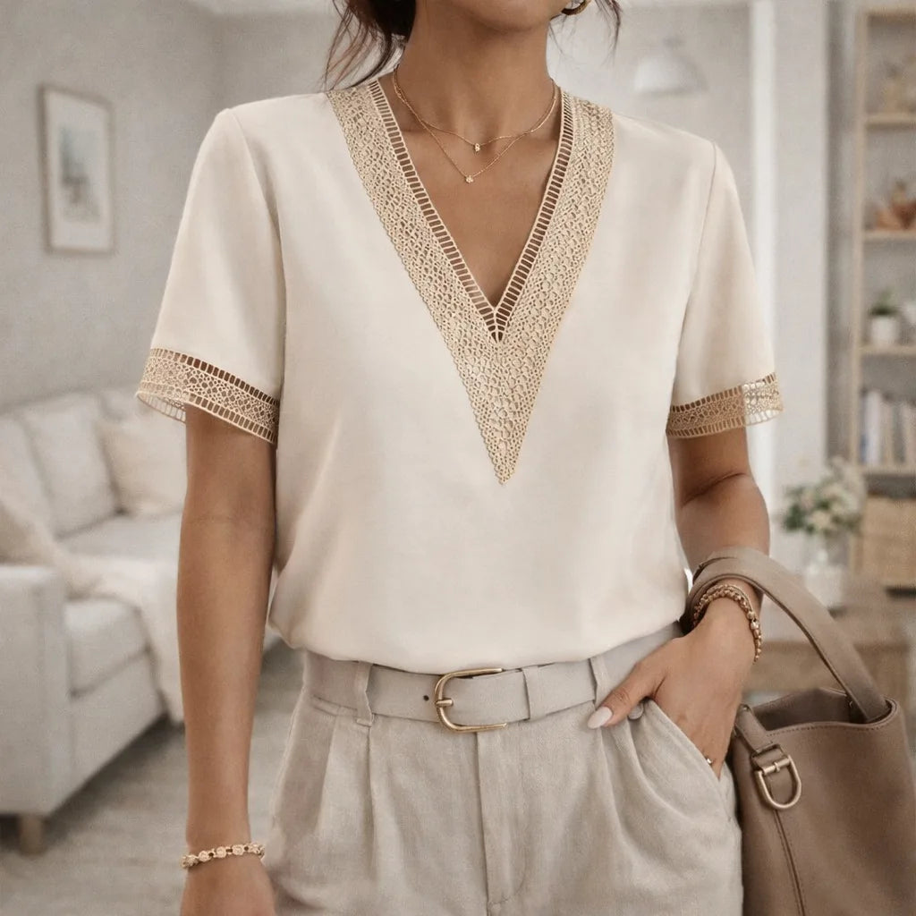 Blouse met kantdetails