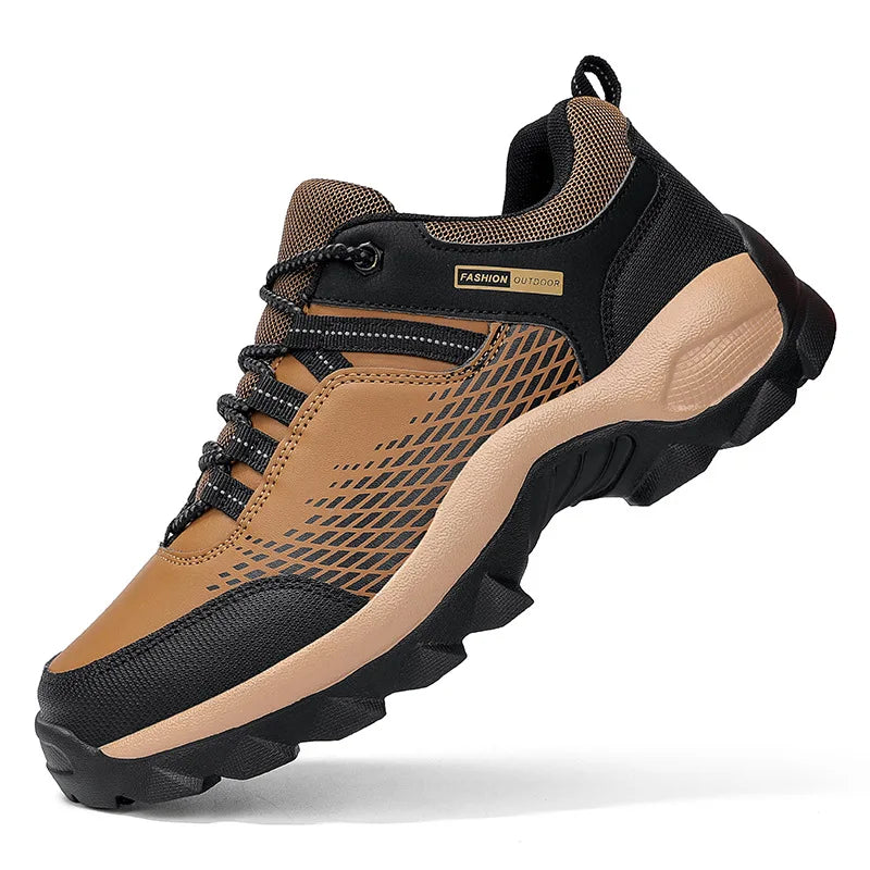 Mees | Comfortabele herenschoenen in de kleur Bruin voor heren in stijl geschikt voor alle seizoenen.