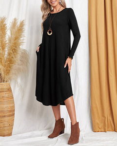 Milleke | Damesjurk met lange mouwen in de kleur Zwart voor dames in stijl ideaal voor de lente.
