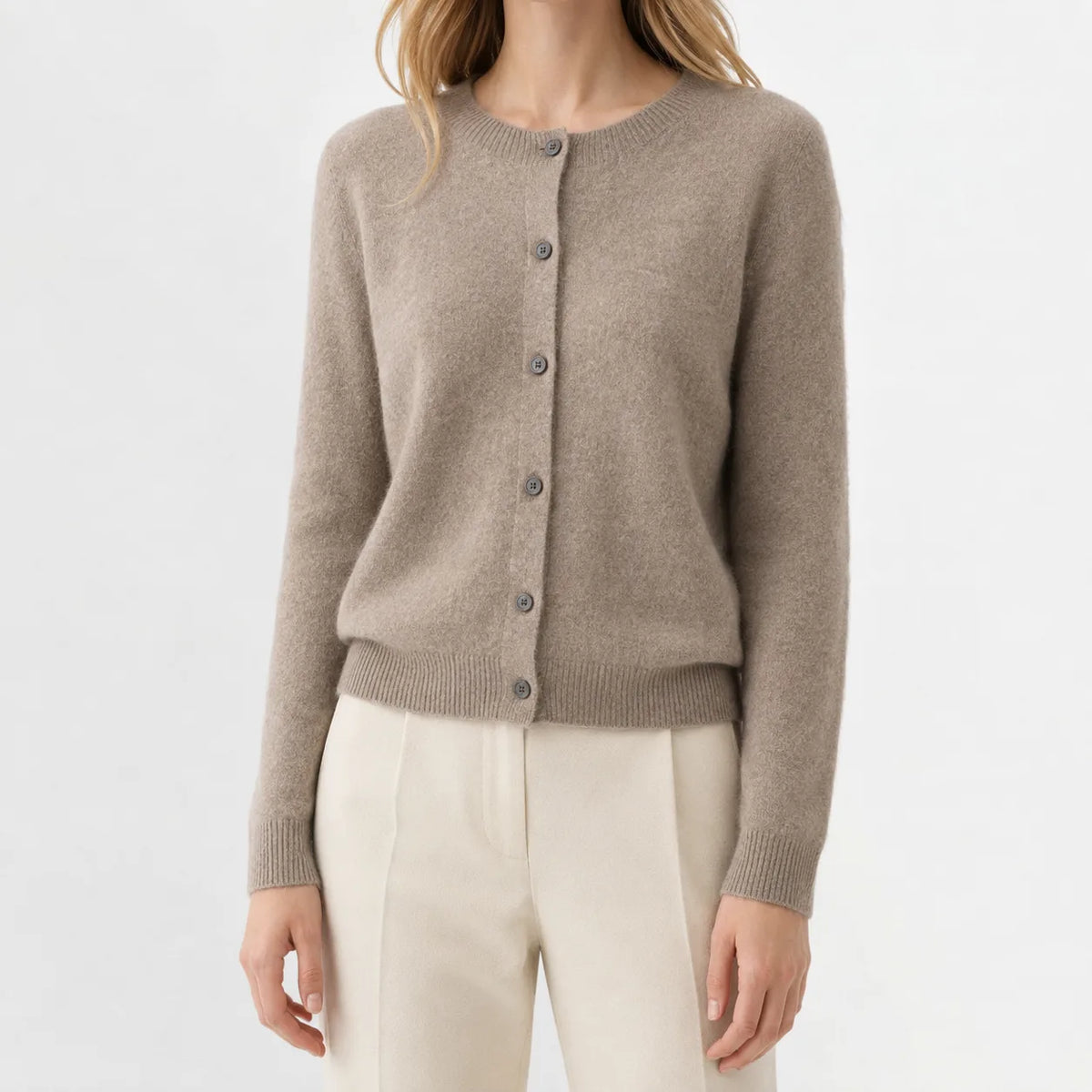 Cardigan met knopen en ribgebreide details