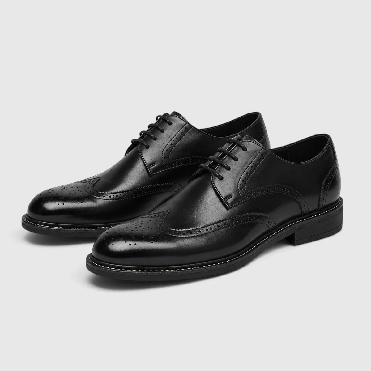 Derby schoenen met brogue details