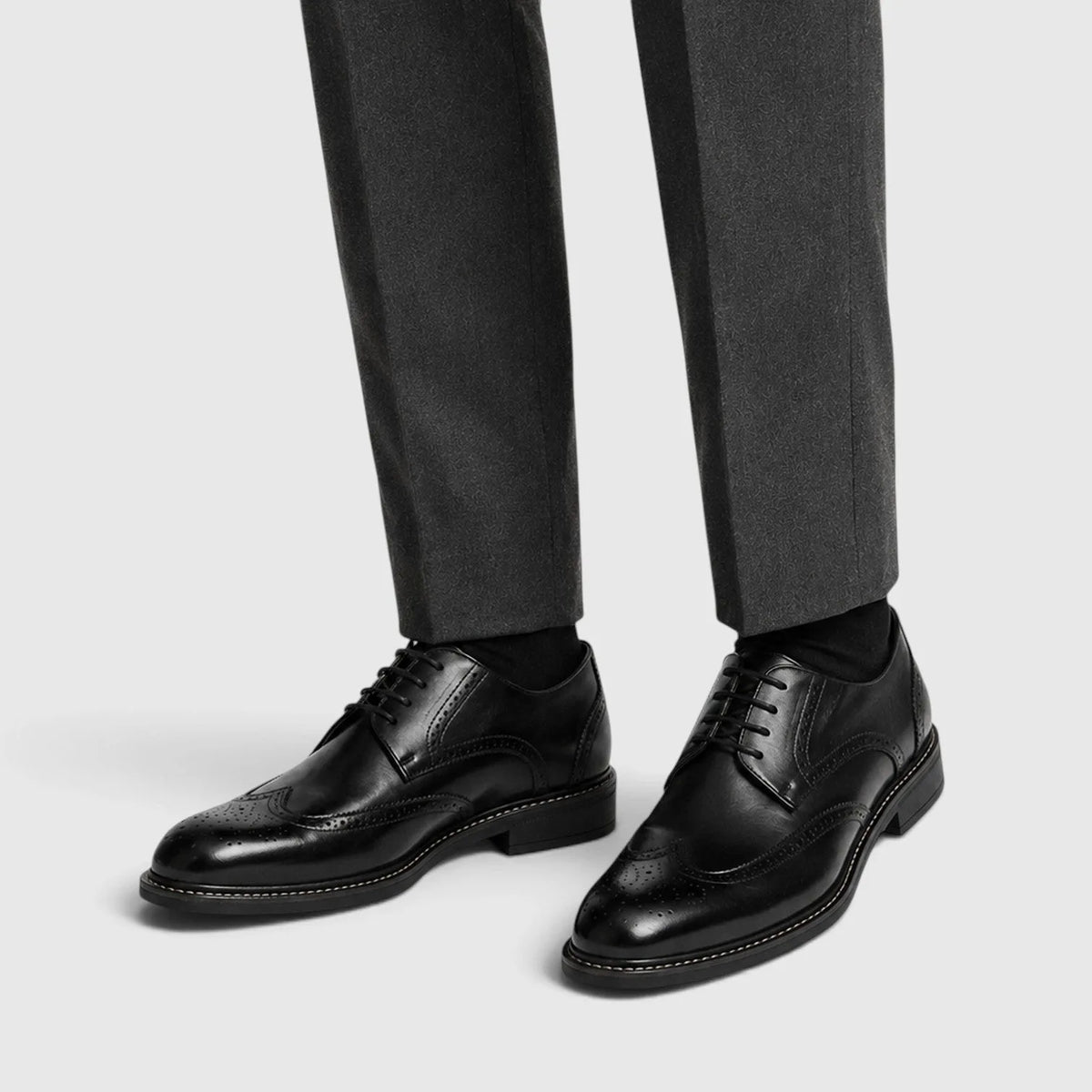 Derby schoenen met brogue details