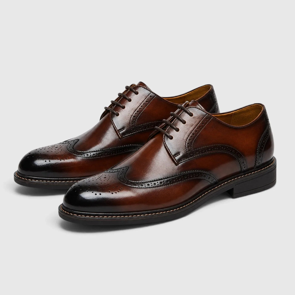 Derby schoenen met brogue details