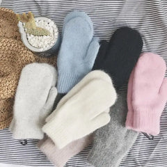 Nessa | Warme & stijlvolle pluche wanten in de kleur Blauw voor dames in Lounge stijl ideaal voor de winter