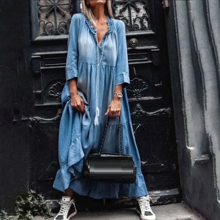 Nina | Comfortabele Maxijurk in de kleur Blauw voor dames in stijl ideaal voor de lente.