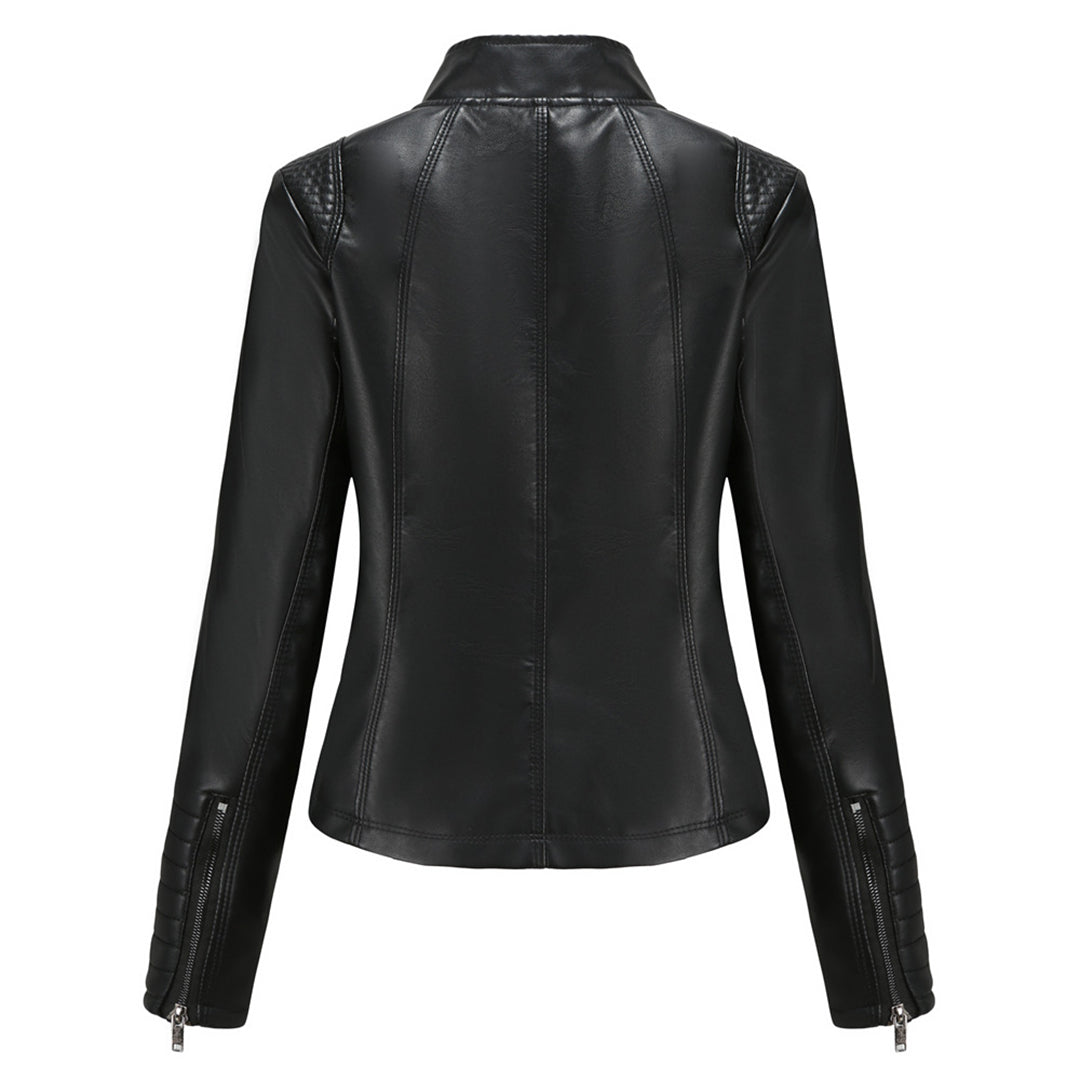 Noa | Stijlvolle leren jas in de kleur Zwart voor dames in stijl ideaal voor de herfst.