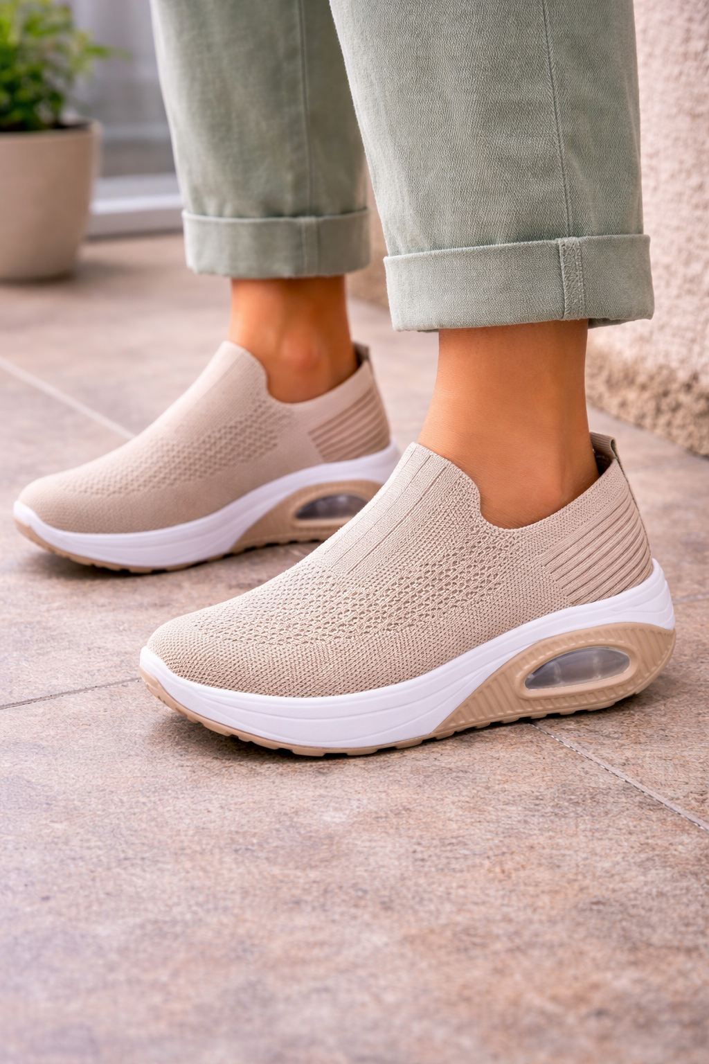Sneakersy wsuwane z poduszką powietrzną