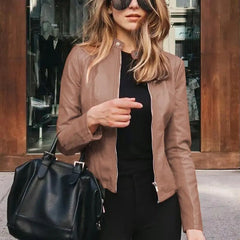 Sannela | Klassieke leren damesjas in de kleur Khaki voor dames in Heritage stijl ideaal voor de herfst.