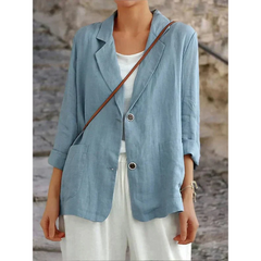 Stijlvolle blazer gemaakt van ademend, lichtgewicht linnen voor ultiem comfort. Ideaal voor zowel werk als vrije tijd, met een relaxte pasvorm en trendy Koreaans geïnspireerd ontwerp.