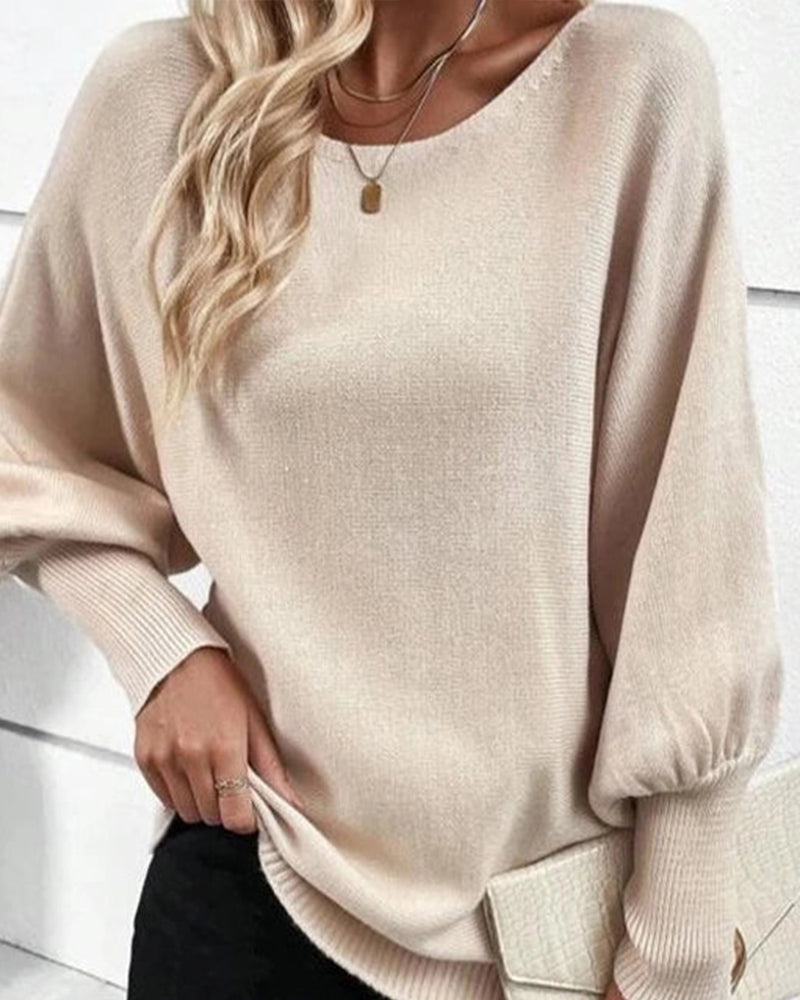 Effenkleurige blouse met een ronde halslijn in de kleur Beige voor dames in stijl ideaal voor de herfst.