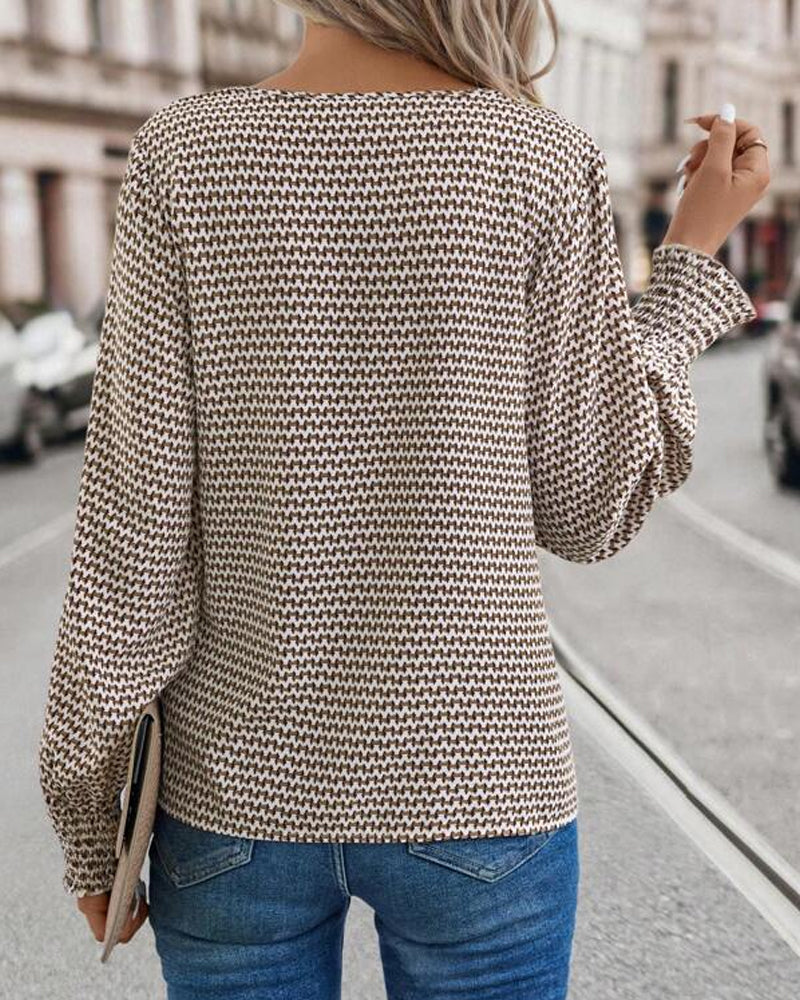 Elegante Blouse met V-hals in de kleur Khaki voor dames in stijl ideaal voor de herfst.
