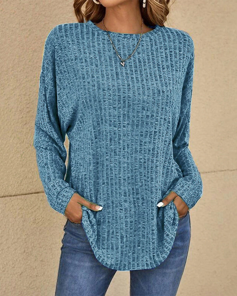 Eleonora | Top met ronde hals en lange mouwen in de kleur Blauw voor dames in stijl ideaal voor de herfst.